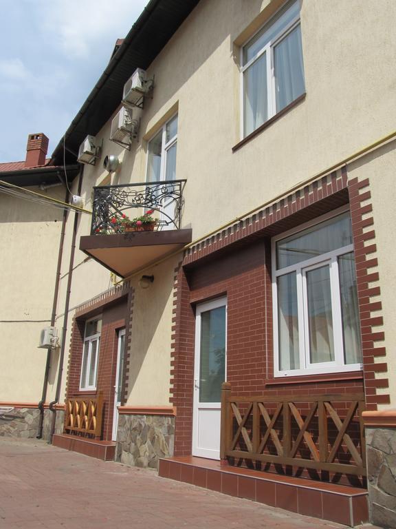 Kaiser Hotel Chernivtsi Εξωτερικό φωτογραφία