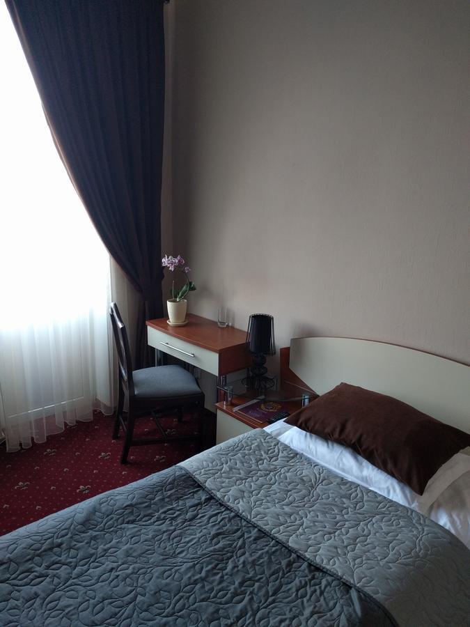 Kaiser Hotel Chernivtsi Εξωτερικό φωτογραφία